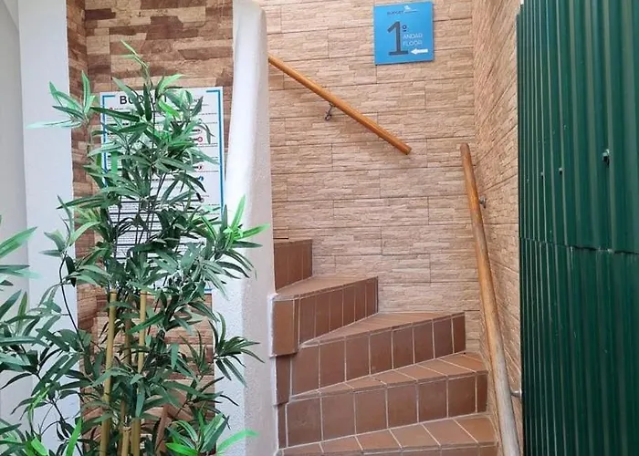 Budget Center - B4 *